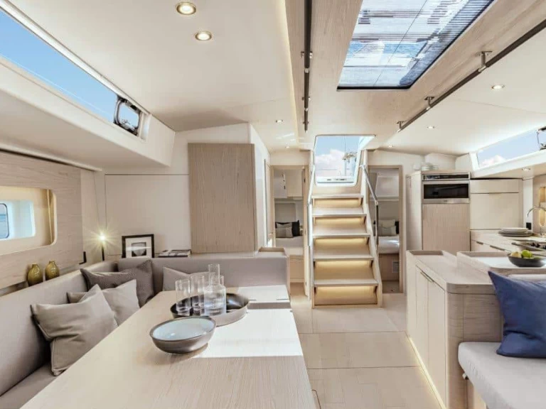 Yacht hire Palma de Mallorca cheap Oceanis 54