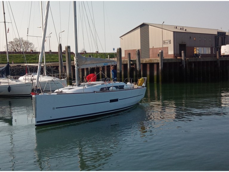 Hire a Dufour Dufour 310 Grand Large Yerseke