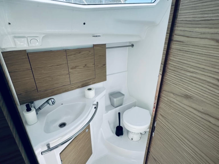 Sailboat hire in Novi Vinodolski - Elan Impression 40