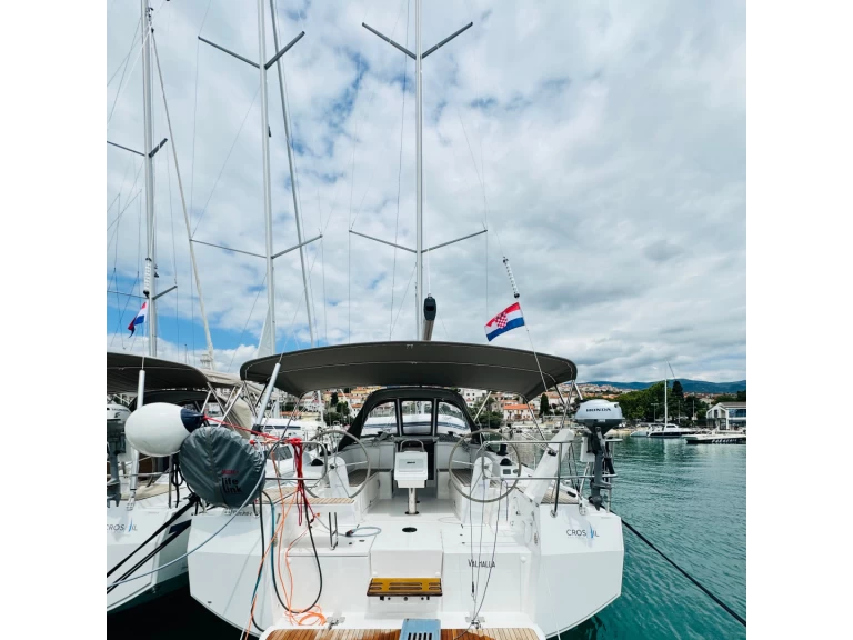 Hire Sailboat Bavaria with a boat licence
