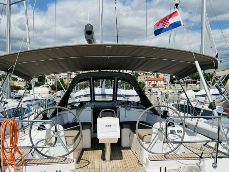 Yacht hire Novi Vinodolski cheap Bavaria C38