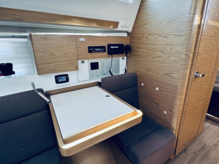 Sailboat to hire Novi Vinodolski at the best price