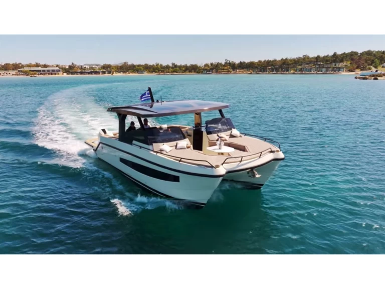 Motorboat hire in Órmos Bay - Vanguard Tesoro T41