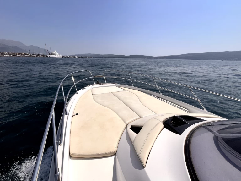 Motorboat to hire Tivat at the best price