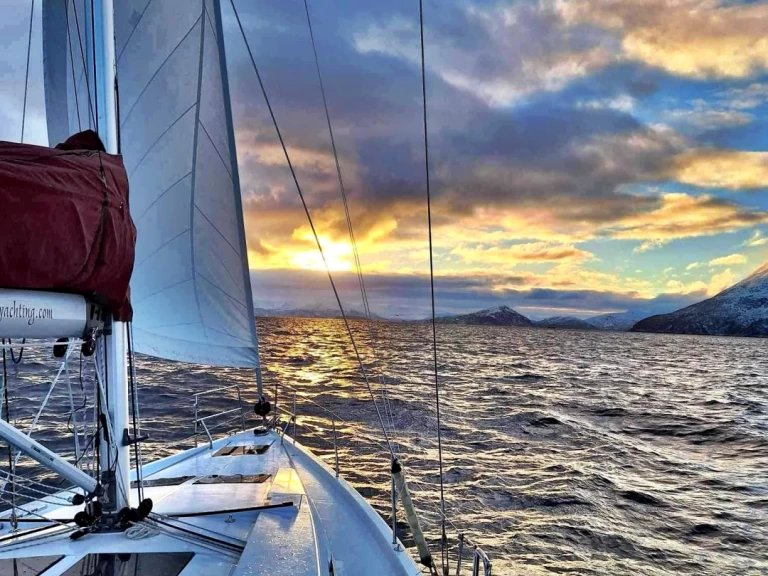 Hire a Hanse Hanse 458 Eidkjosen