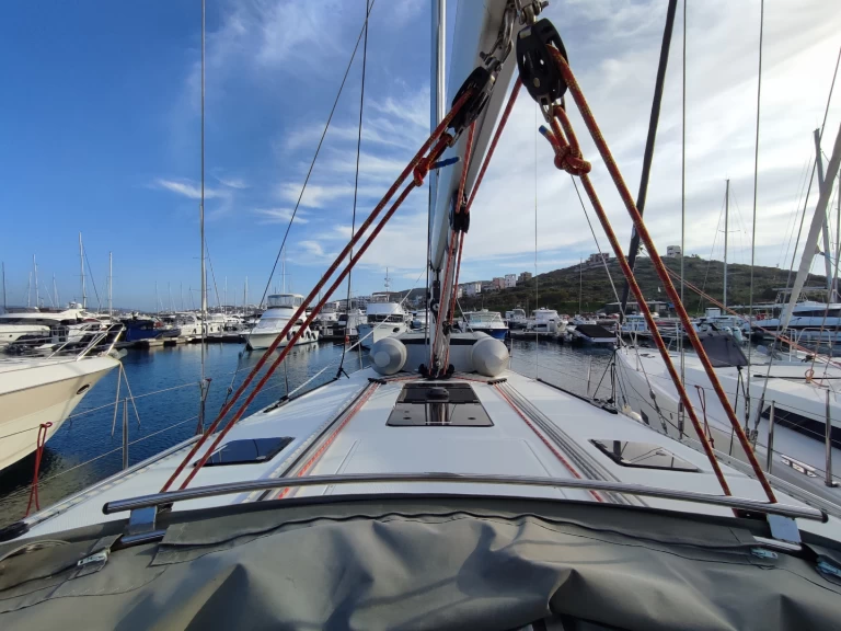Hire Sailboat with or without skipper Bavaria Lávrio