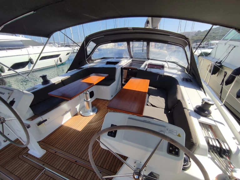 Hire Sailboat Hanse with a boat licence