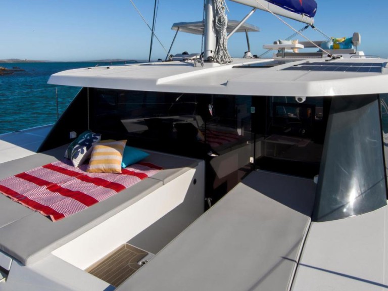 Yacht charter Cannigione - Leopard Leopard 42 on SamBoat