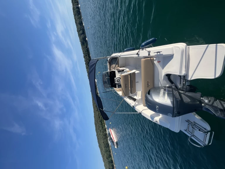 Motorboat to hire Rovinj at the best price