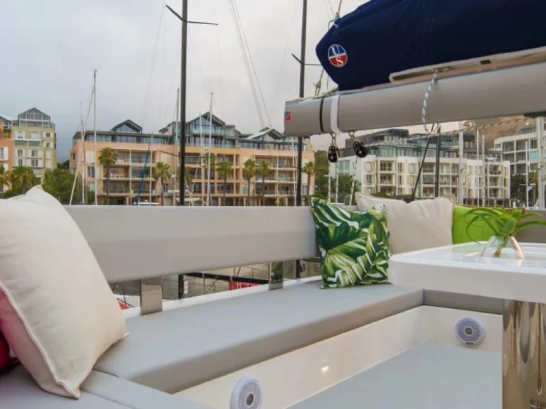 Hire Catamaran with or without skipper Leopard Antigua