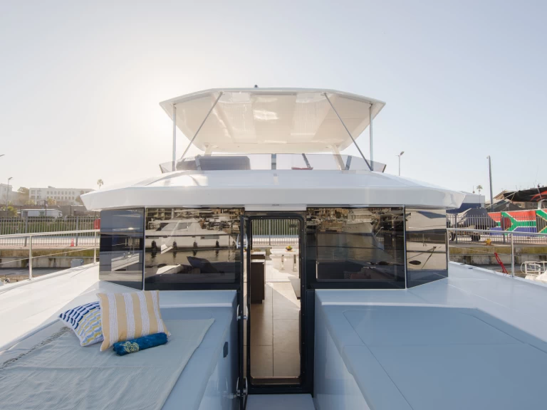 Leopard Moorings 534 PC/8+1 charter bareboat or skippered in  Marsh Harbour