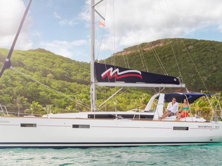 Yacht hire Marigot cheap Moorings 42.3