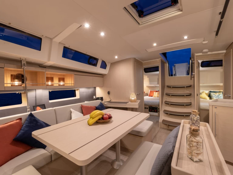 Hire a Bénéteau Oceanis 46.3 Road Town