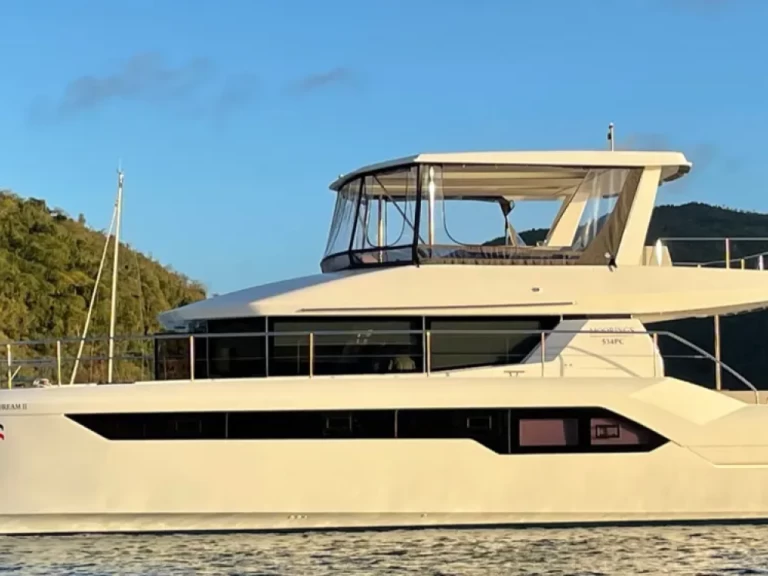 Motorboat hire in Road Town - Leopard Leopard 53 Powercat
