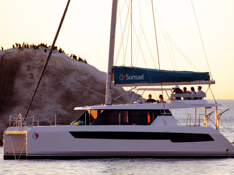 Catamaran to hire Saint George at the best price