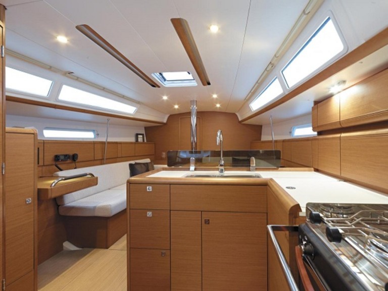 Jeanneau Sun Odyssey 389 charter bareboat or skippered in  Lefkáda