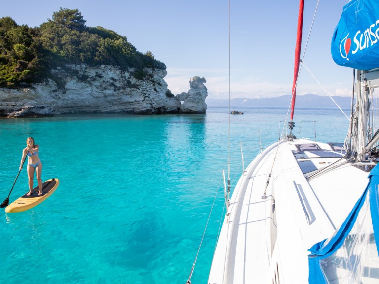 Hire Sailboat with or without skipper Bénéteau Gouvia