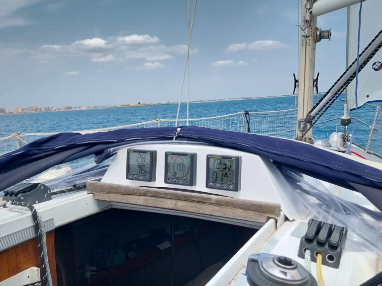 Yacht charter Gruissan - Conati 31 on SamBoat