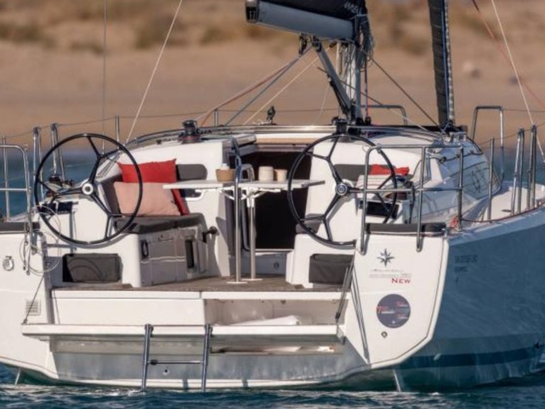 Yacht charter Lefkáda - Jeanneau Sun Odyssey 389 on SamBoat