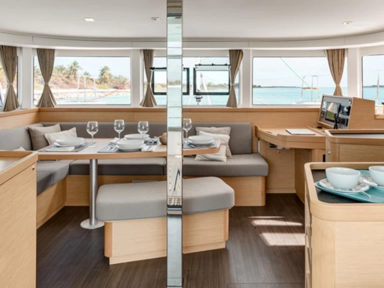 Hire Catamaran with or without skipper Lagoon Gouvia