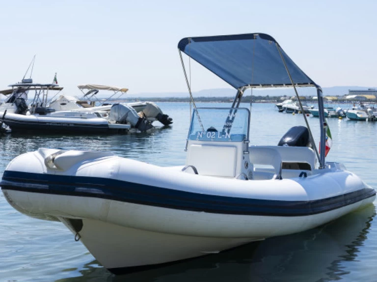 Motorboat hire in Torre Canne -  Motorboat 6
