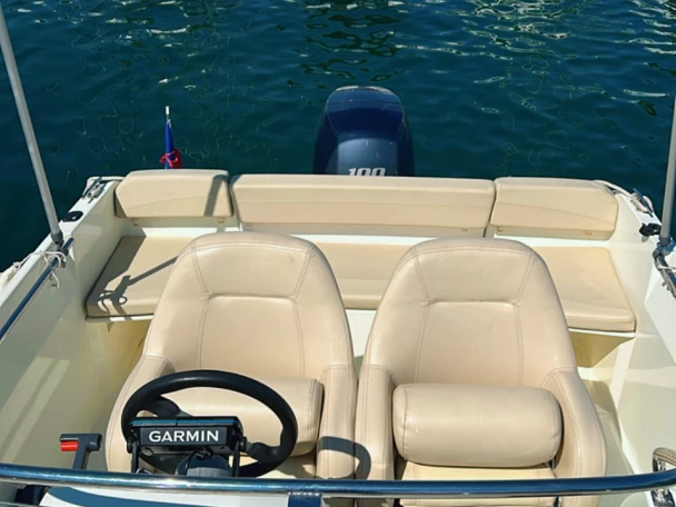 Hire Motorboat with or without skipper Jeanneau Mandelieu-la-Napoule