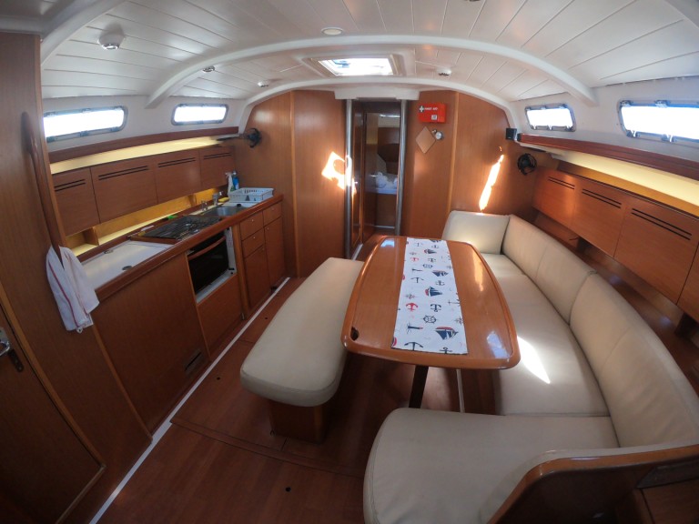 Hire a Bénéteau Cyclades 43.4 Gümbet