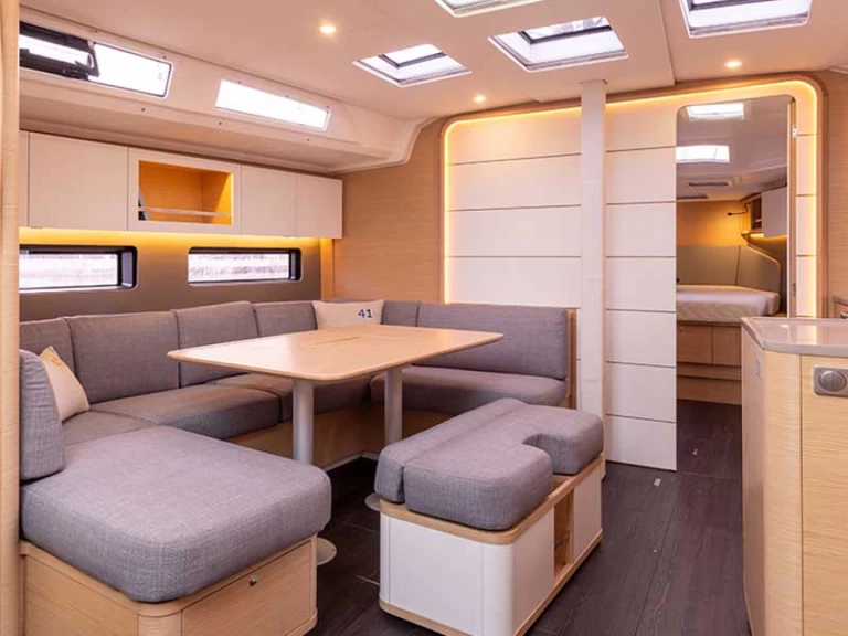 Sailboat to hire Palermo at the best price