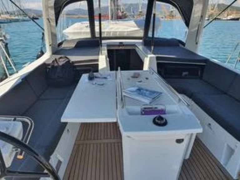 Hire Sailboat with or without skipper Bénéteau Volos