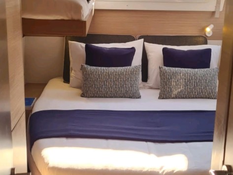 Hire Catamaran with or without skipper Lagoon Volos