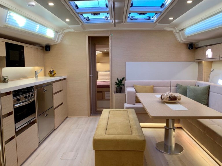 Yacht hire Sami cheap Hanse 508