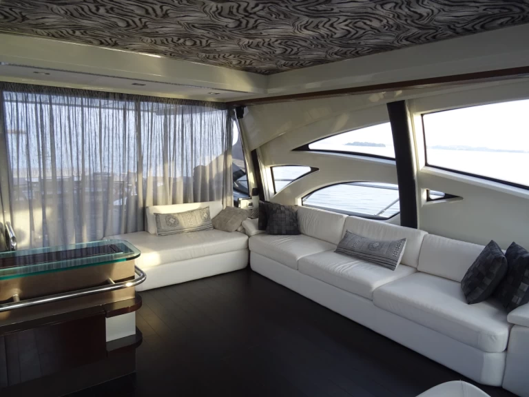 Luxury Yacht hire in Gouvia - Azimut Azimut 86