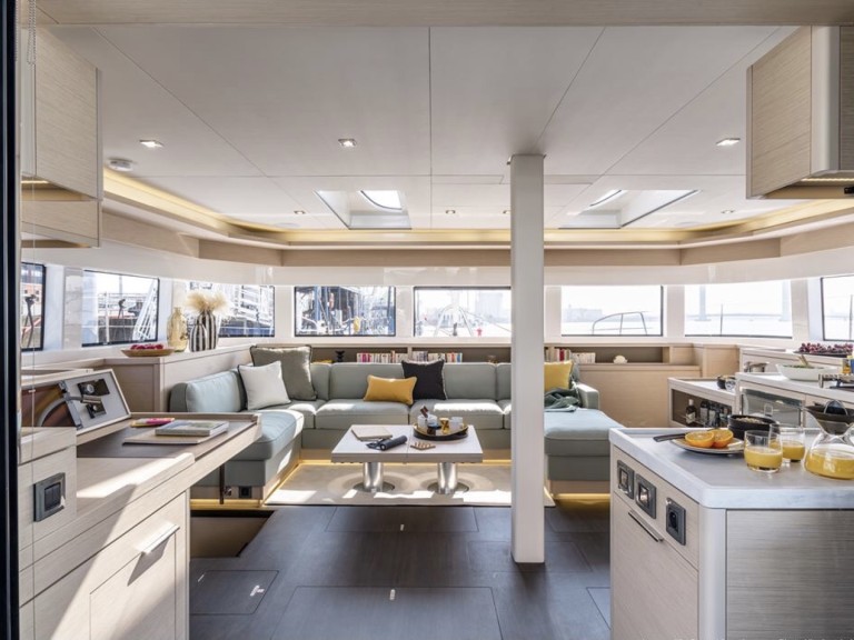 Hire Catamaran with or without skipper Lagoon Alimos