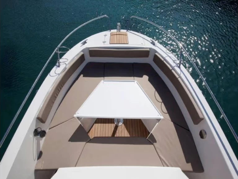 Motorboat to hire Empuriabrava at the best price