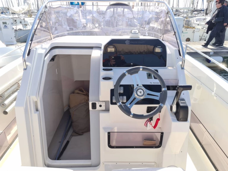 Pacific Craft Pacific Craft 750 Open charter bareboat or skippered in  Empuriabrava