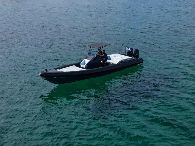Motorboat to hire Agios Ioannis Peristeron at the best price