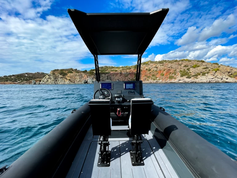 Yacht hire Agios Ioannis Peristeron cheap Rock Marine 30