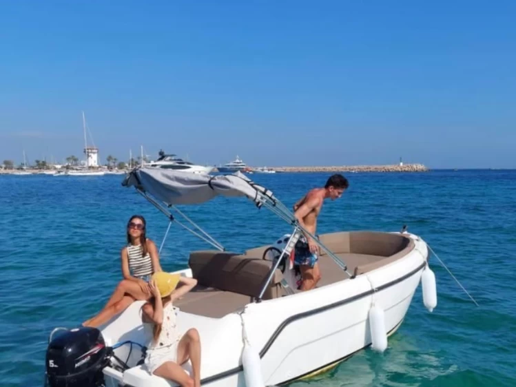 AQUA 515 charter bareboat or skippered in  Palma de Mallorca