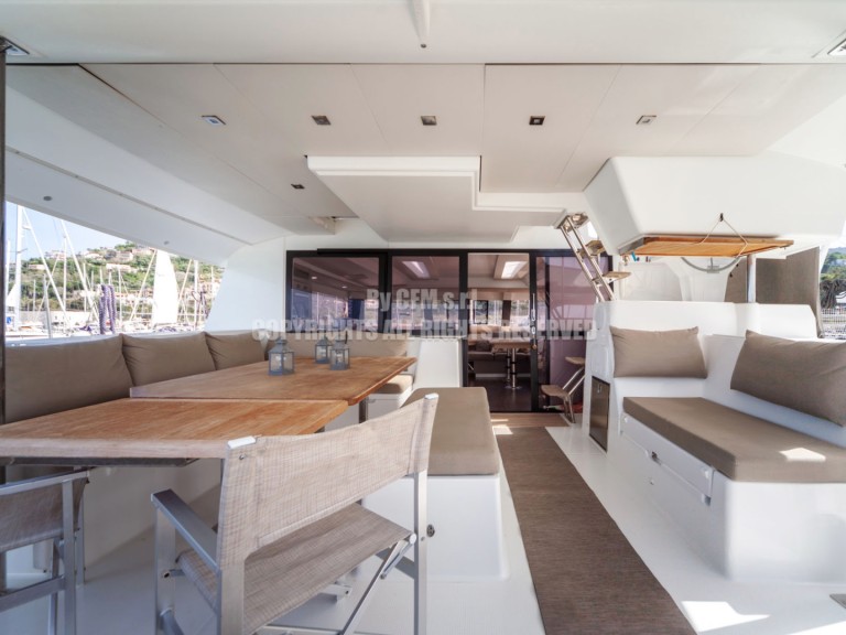 Charter a Fountaine Pajot Saba 50 in Capo d'Orlando on Samboat