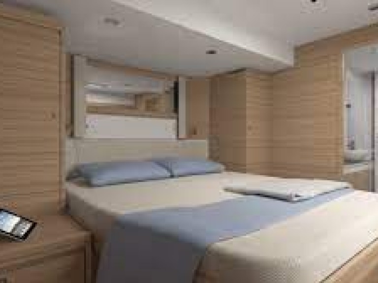 Yacht charter Capo d'Orlando - Dufour Dufour Catamarans 48 Sail on SamBoat