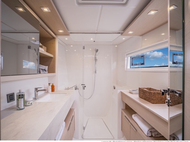 Charter a Lagoon Lagoon 46 in Gouvia on Samboat