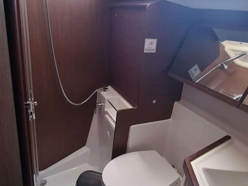 Hire Sailboat with or without skipper Bénéteau Préveza