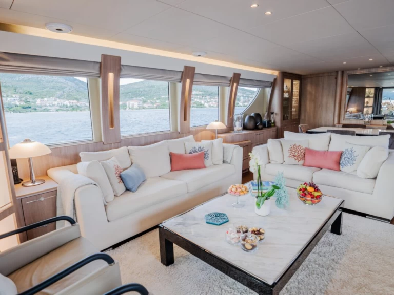 Charter a  Luxury Motor Yacht  in Šibenik on Samboat