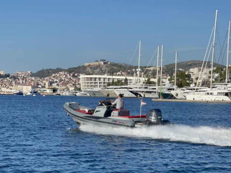 Motorboat hire in Šibenik - Lomac Lomac 750