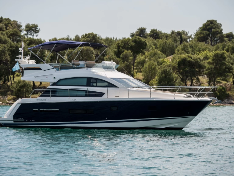 Hire a Fairline Fairline Squadron 42 Šibenik