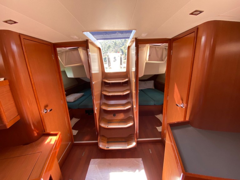 Yacht charter Bocca di Magra - Bénéteau Oceanis 45 on SamBoat