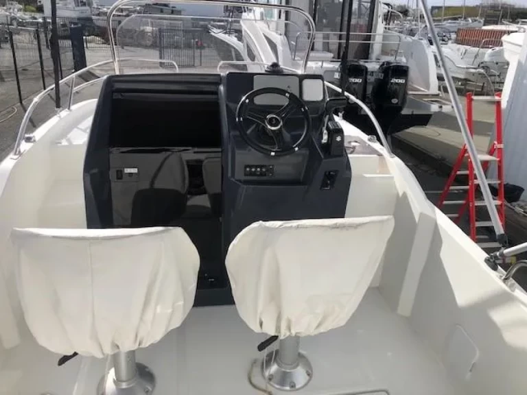 Yacht hire Port La Napoule cheap Flyer 5.5 SUNdeck
