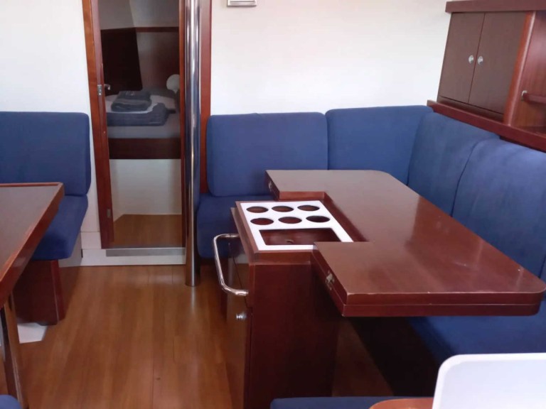 Hire a Hanse Hanse 375 Marmaris (district)