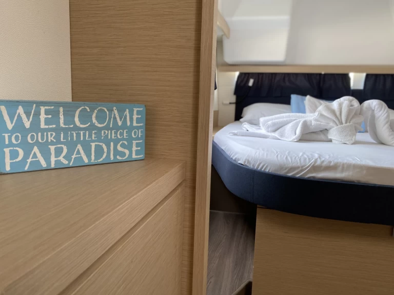 Hire Catamaran Fountaine Pajot with a boat licence