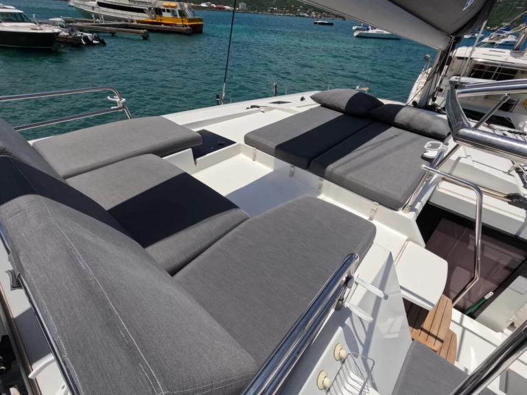 Charter a Fountaine Pajot Saona 47 in Road Town on Samboat